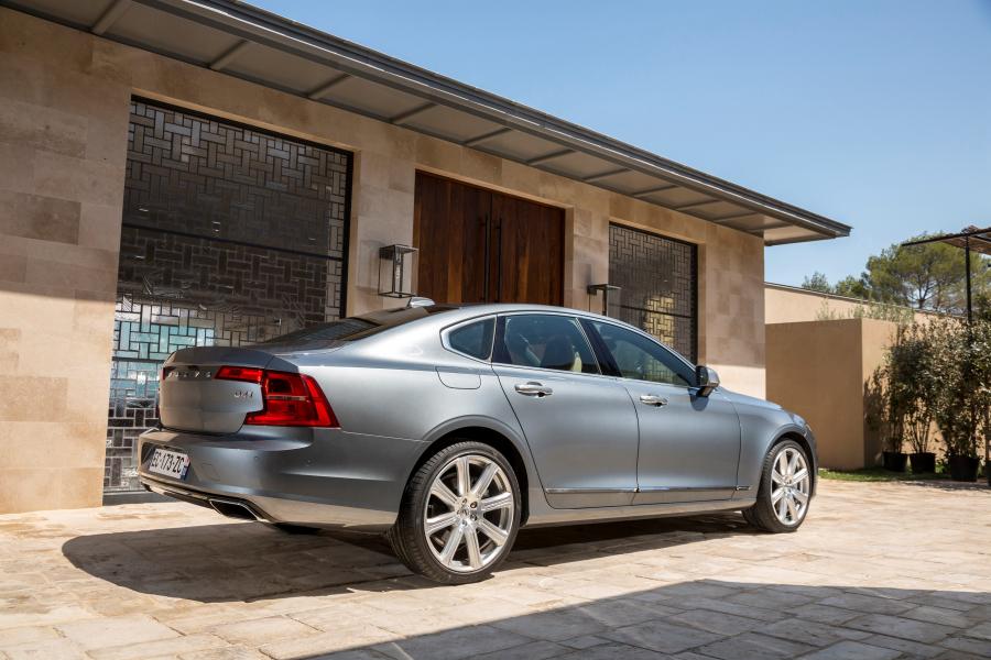 Volvo S90 D4 Inscription 2016 года  (WW) (фото 5 из 24)